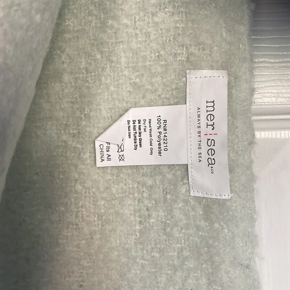 NWOT - Chunky Scarf - Picture 2 of 2